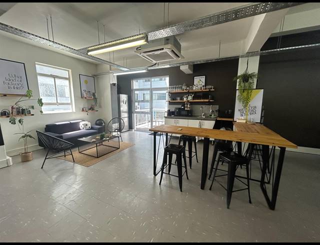 92M² BUILDING TO LET IN CAPE TOWN CITY CENTRE